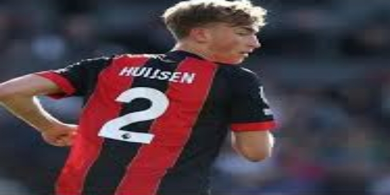 更衣室里的团结反击-杏彩体育