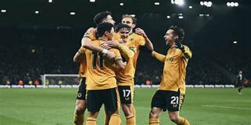 创纪录的混乱半场与英超历史比较-杏彩体育