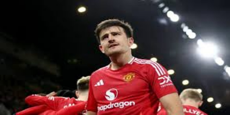 战术适配性的进化：马奎尔的全面提升-杏彩体育