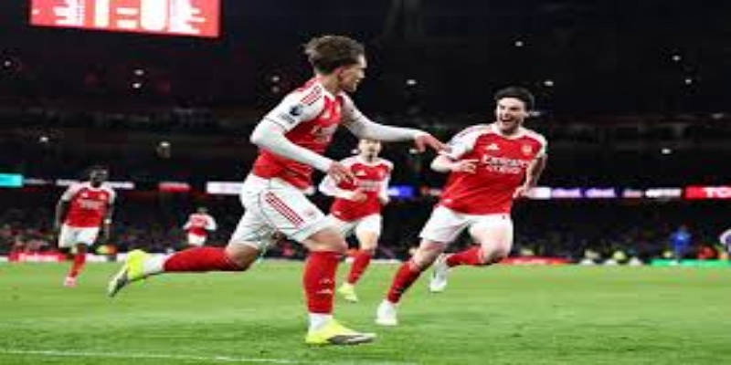 杏彩体育分析：左脚中卫的稀缺性与战术价值-杏彩体育