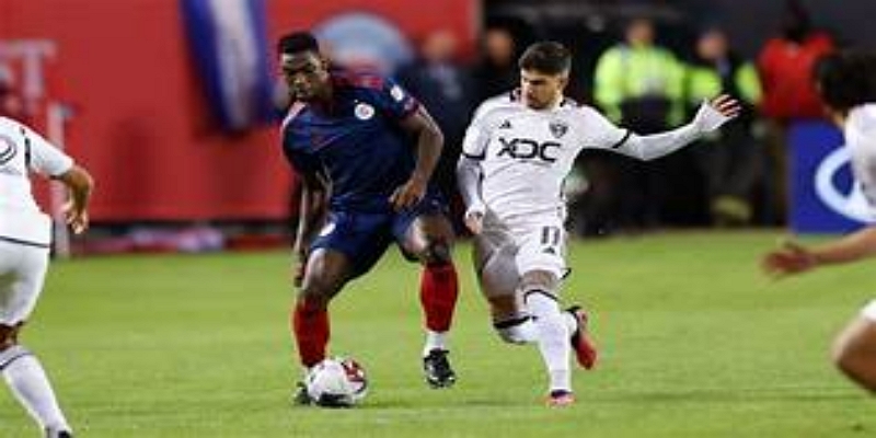 杏彩体育关键解析：进攻多点开花与战术体系升级-杏彩体育