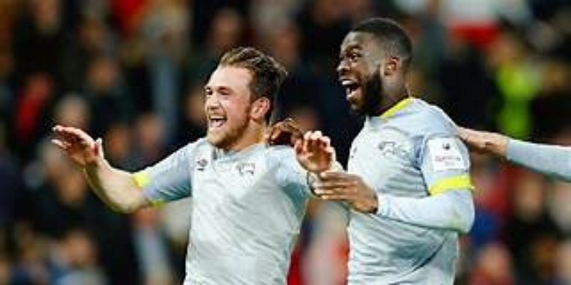 杏彩体育战术复盘：铁血防守与高效反击的完美结合-杏彩体育