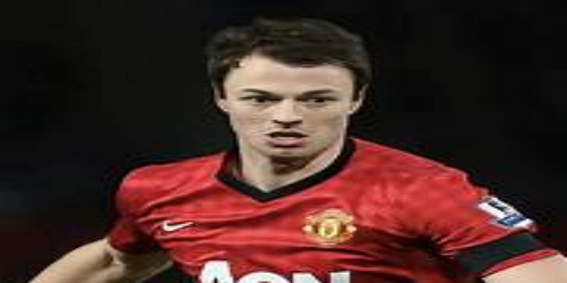 杏彩体育视角：利兹联时期的高光与现实压力并存-杏彩体育